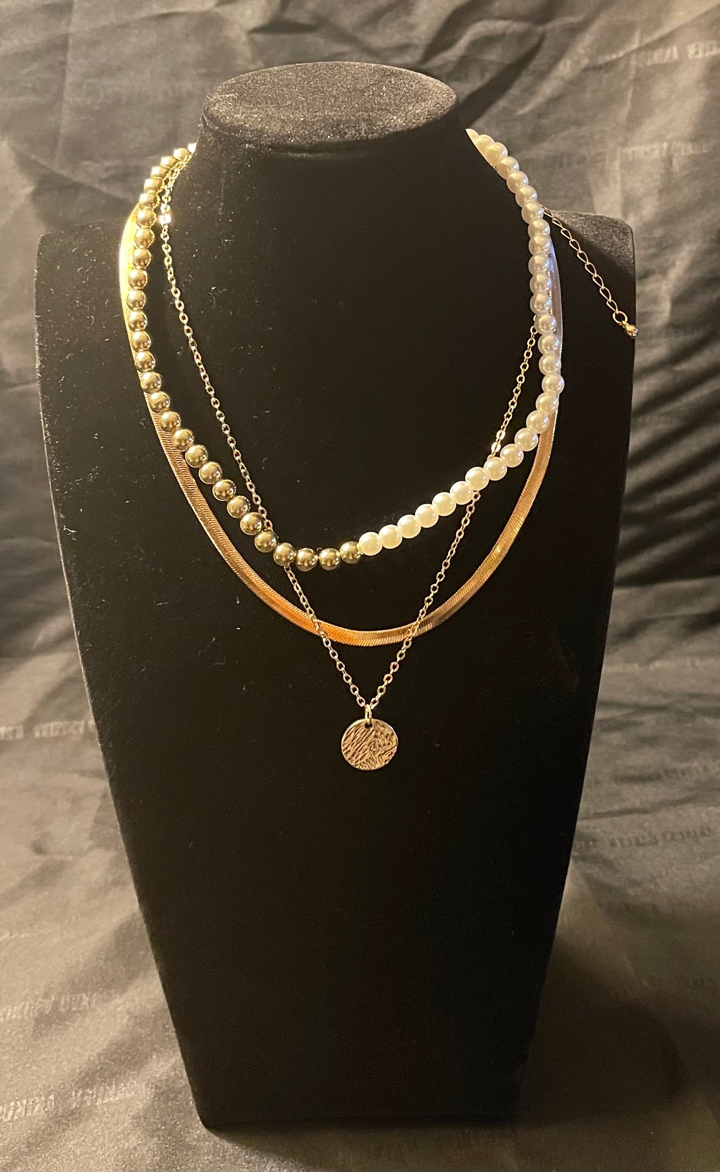 Pearly Layered Necklace
